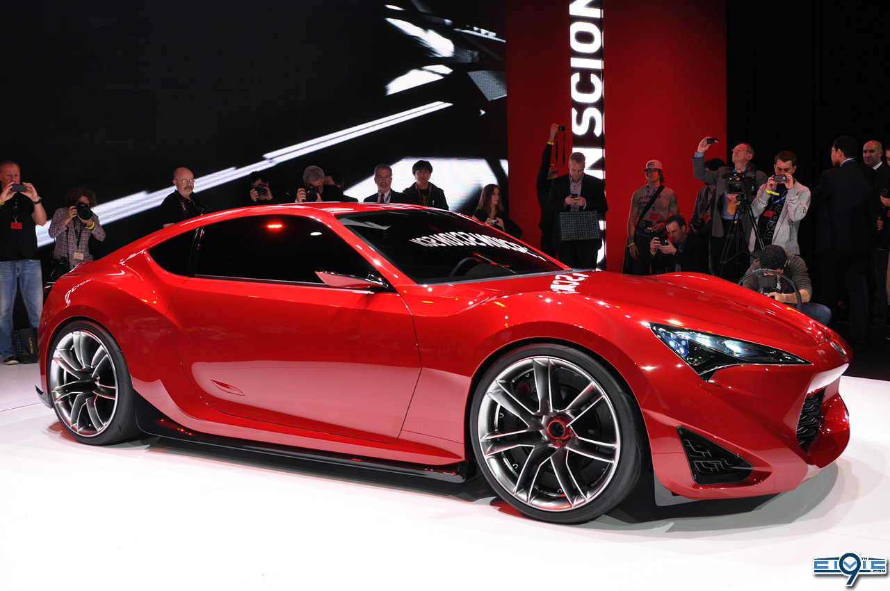 01_scion_fr_s_concept_ny_1303323676.jpg