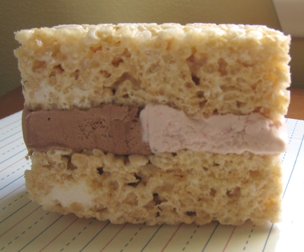 rice-krispy-ice-cream-musubi-cross-section-sm.jpg