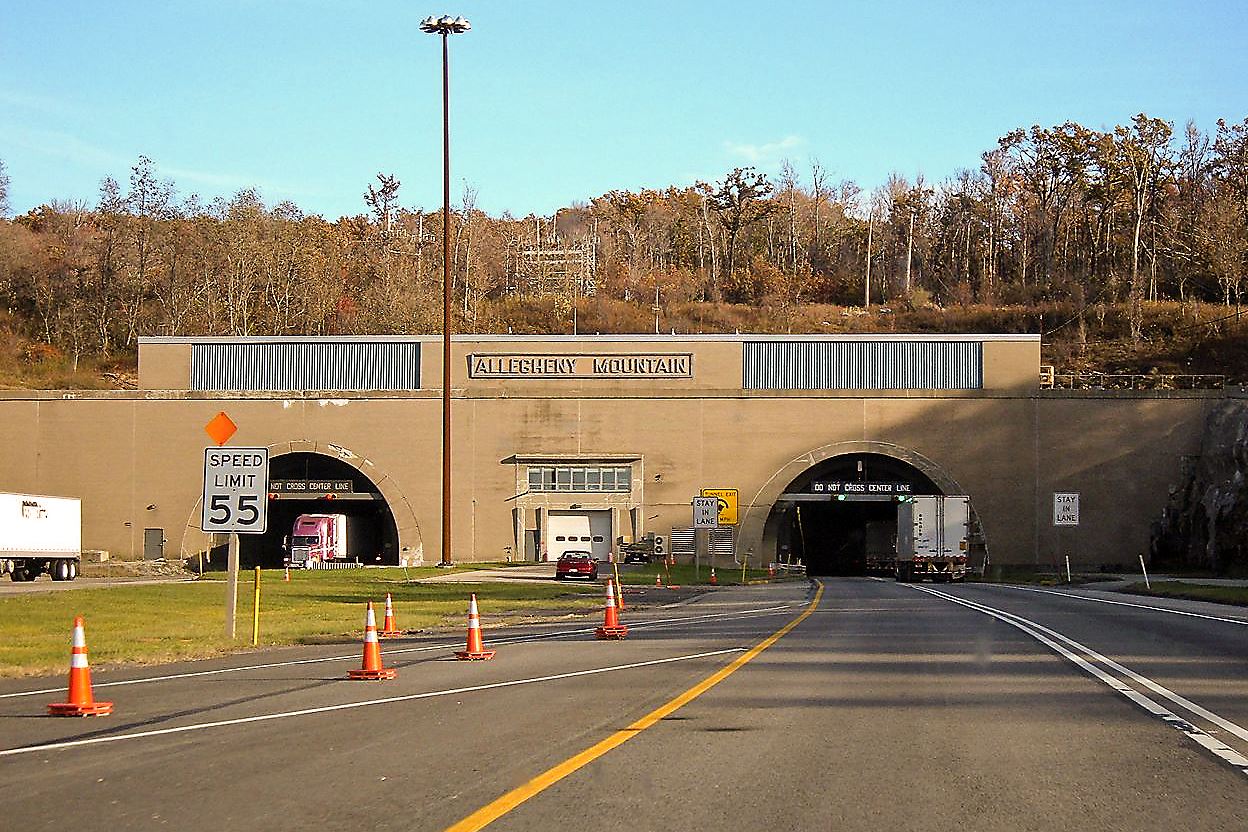 Allegheny-Tunnel-on-Interstate-76-70-Pa-turnpike.jpg