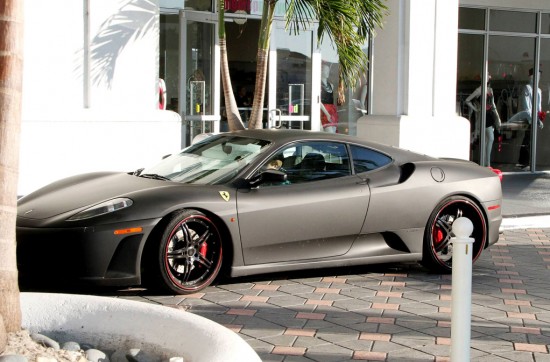 Justin Bieber S Ferrari Bumps Into Honda Civic In Parking Garage