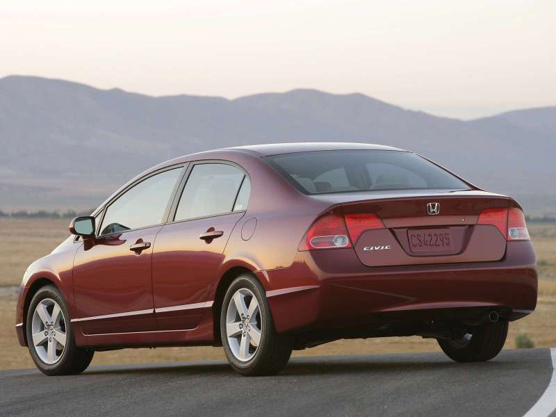 Honda_Civic_Sedan_2006_800x600_wallpaper_1d.jpg