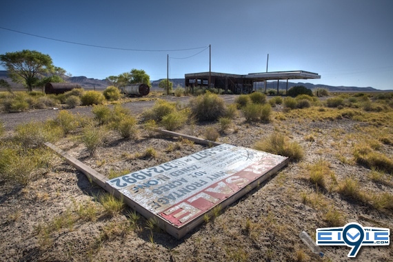 Abandoned_gas_station_for_sale1.jpg