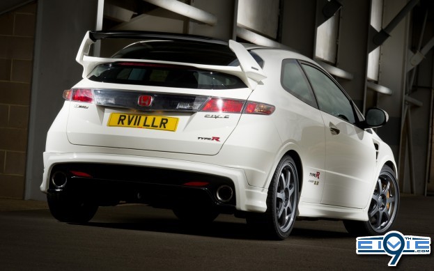 Mugen_Honda_Civic_Type_R_rear_three_quarter_623x389.jpg