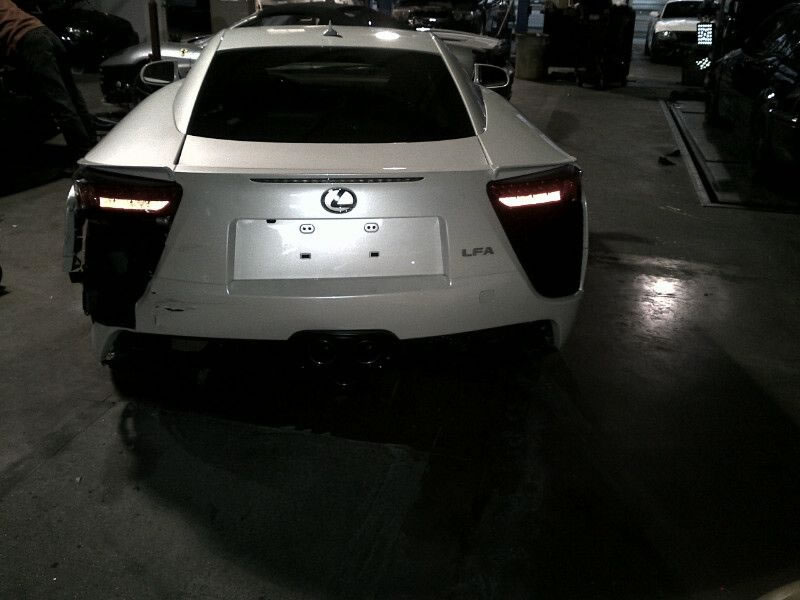 2012_Lexus_LFA_5.jpg