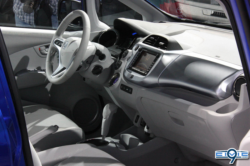 honda_fit_ev_live_interior.sized.jpg