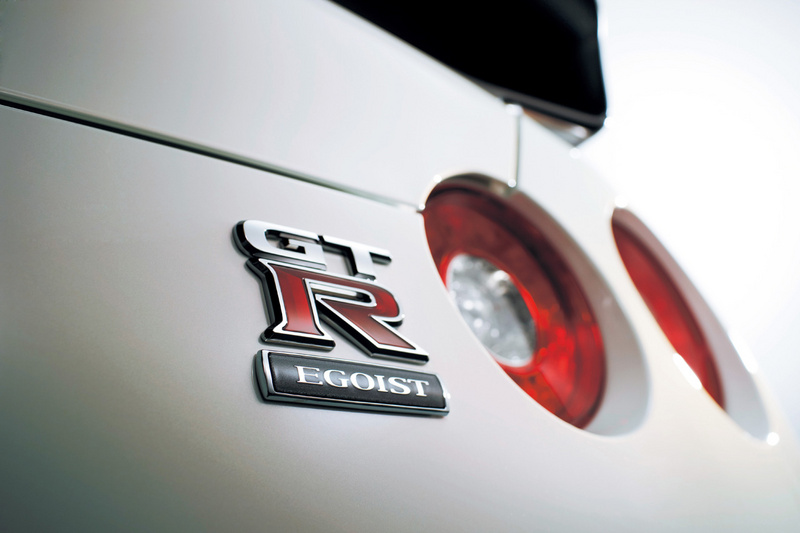 r35101018_40.sized.jpg