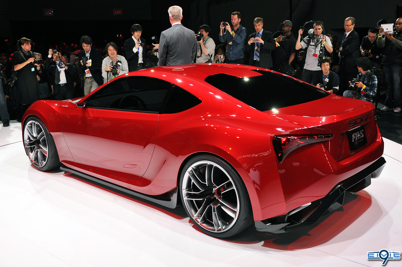 08_scion_fr_s_concept_ny.jpg