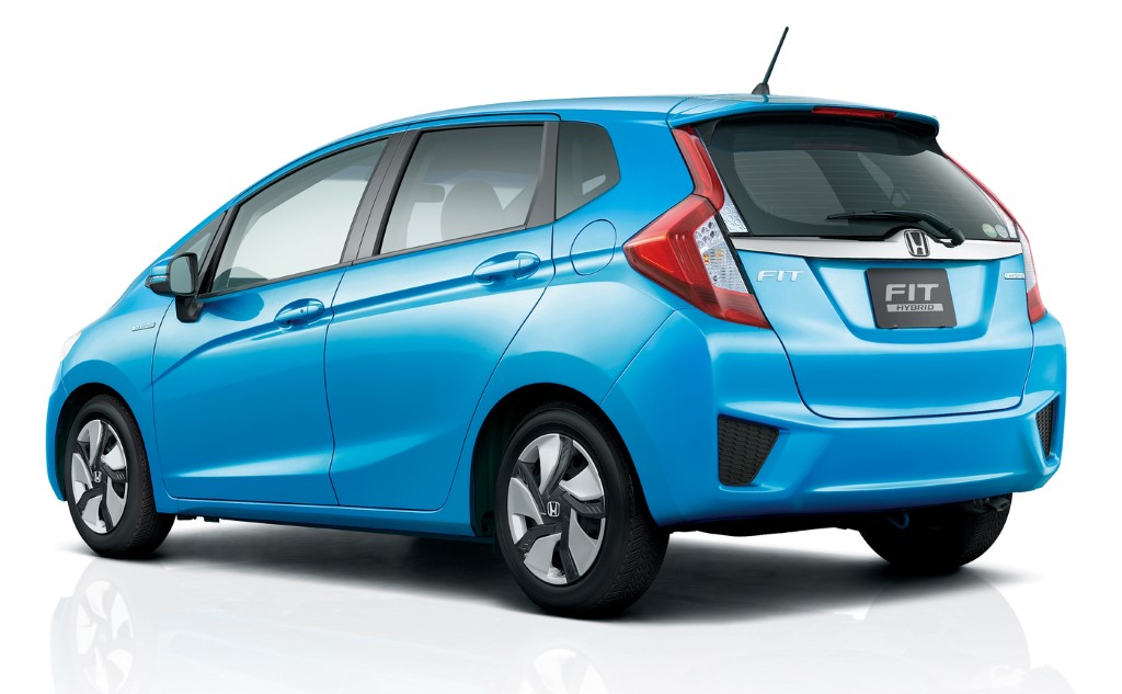 2015-honda-fit-hybrid-japanese-model_100439070_l.jpg