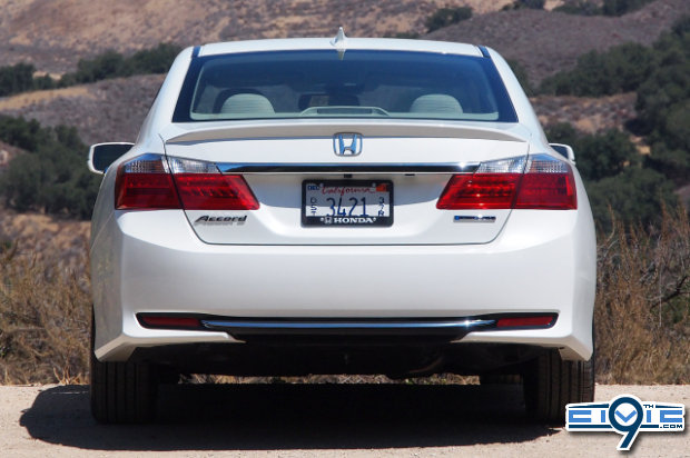 07_2014_honda_accord_phev_fd.jpg