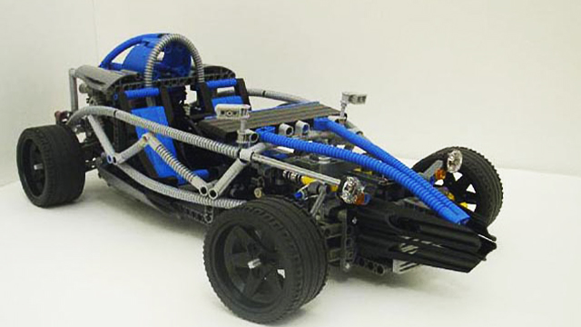 lego_ariel_atom_v8_1.jpg