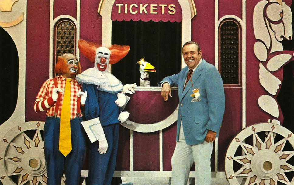 Bozos_circus_garfield_goose_1976.JPG