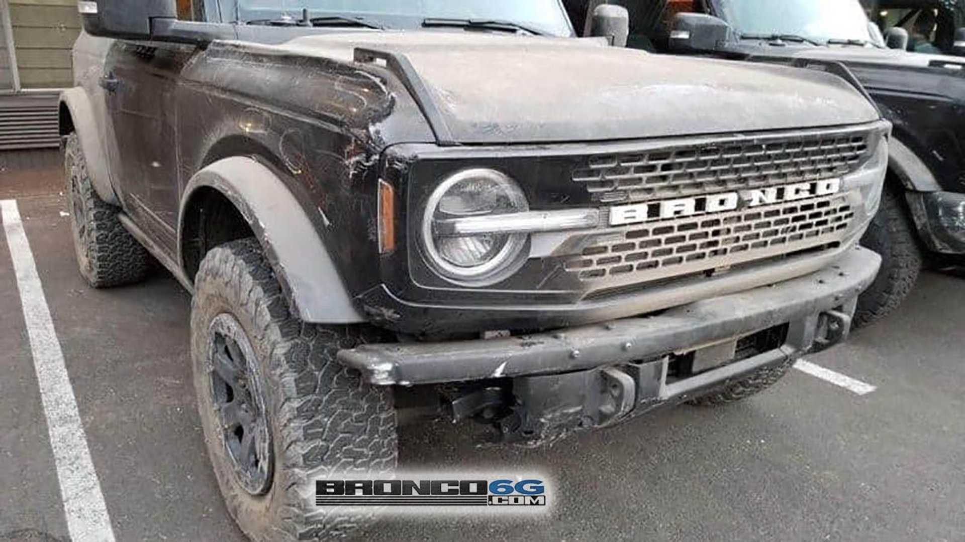 2021-ford-bronco-damage-rubicon-trail-front-bumper.jpg