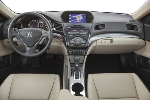 2013_Acura_ILX_007.jpg