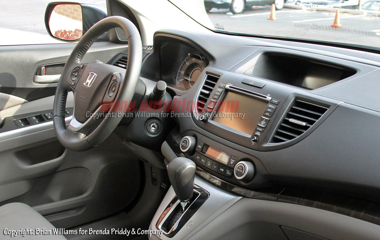06_2012_honda_cr_v.jpg