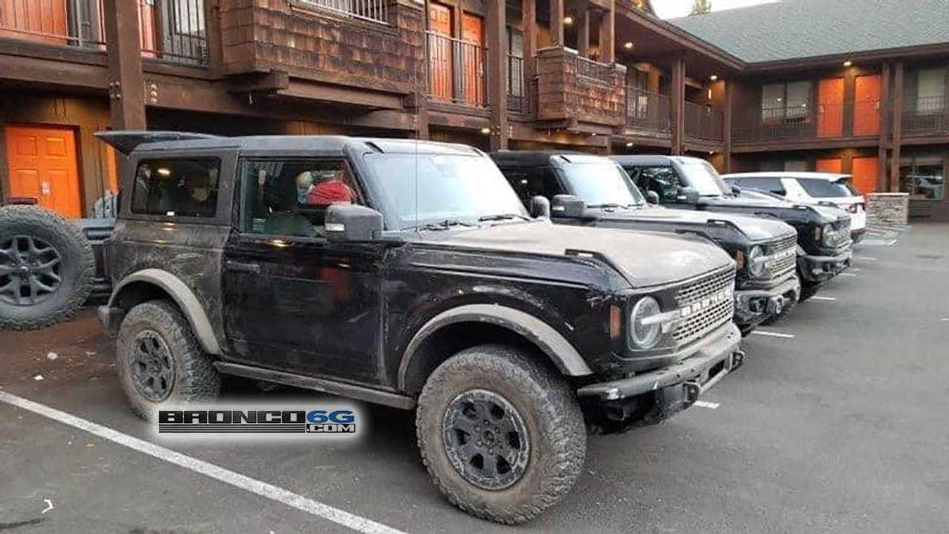 2021-ford-bronco-rubicon-trail-aftermath-lineup.jpg