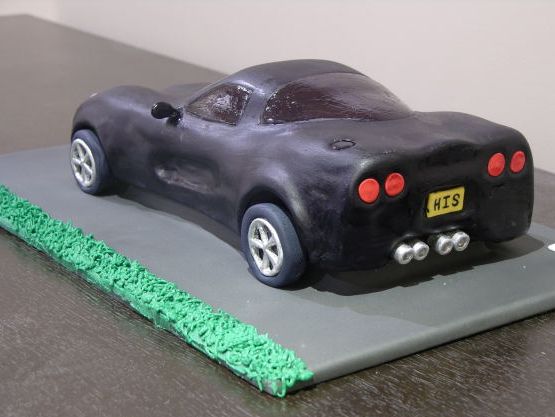 Black+Corvette+birthday+cake.JPG