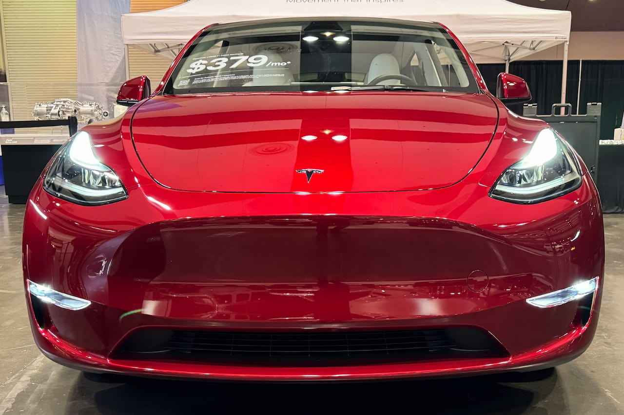 electricvehicleweb.com