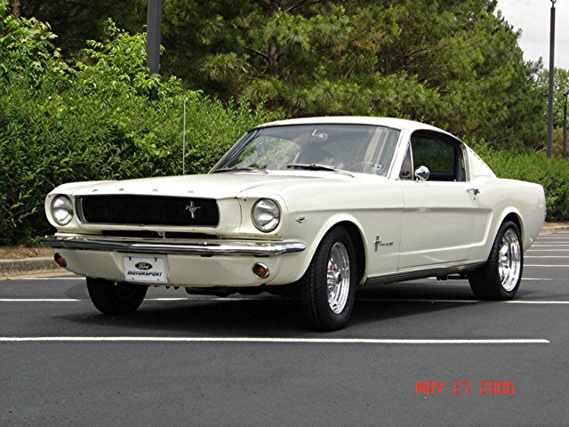 9076_1964_Ford_Mustang.jpg