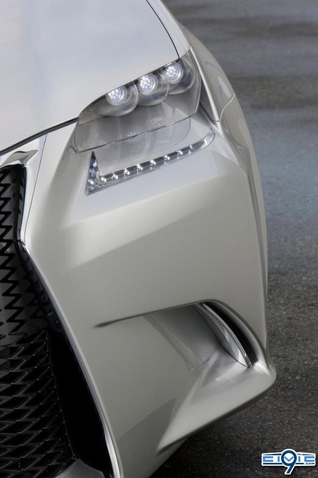 lexuslfghconceptteaser002380502524low.jpg