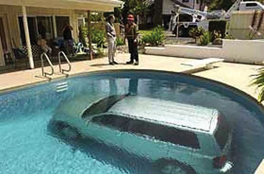 poolside_Car_wash.jpg
