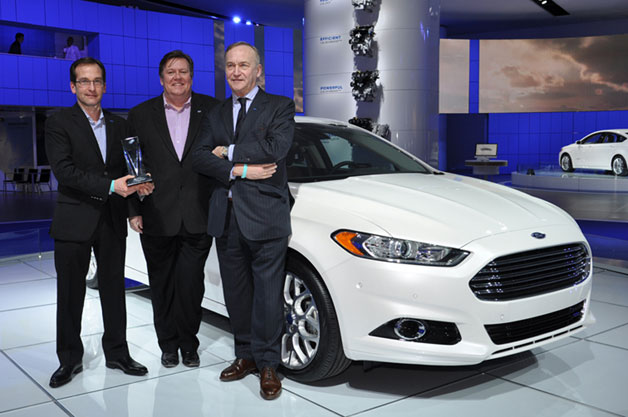 ford_fusion_eyes_on_design.jpg