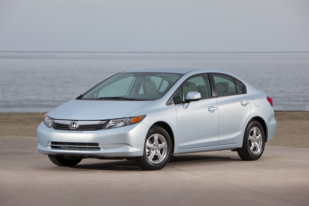 2012-honda-civic-sdn_100365618_l.jpg