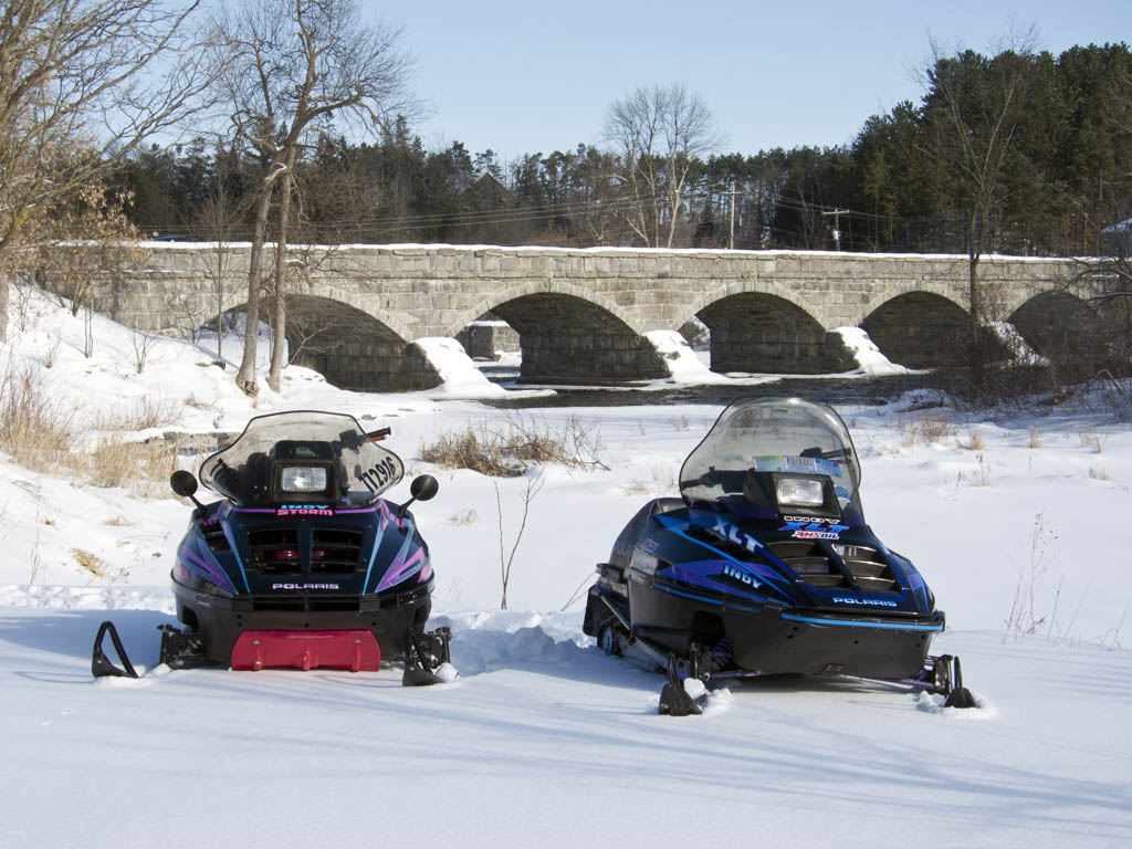 skidoos1.jpg