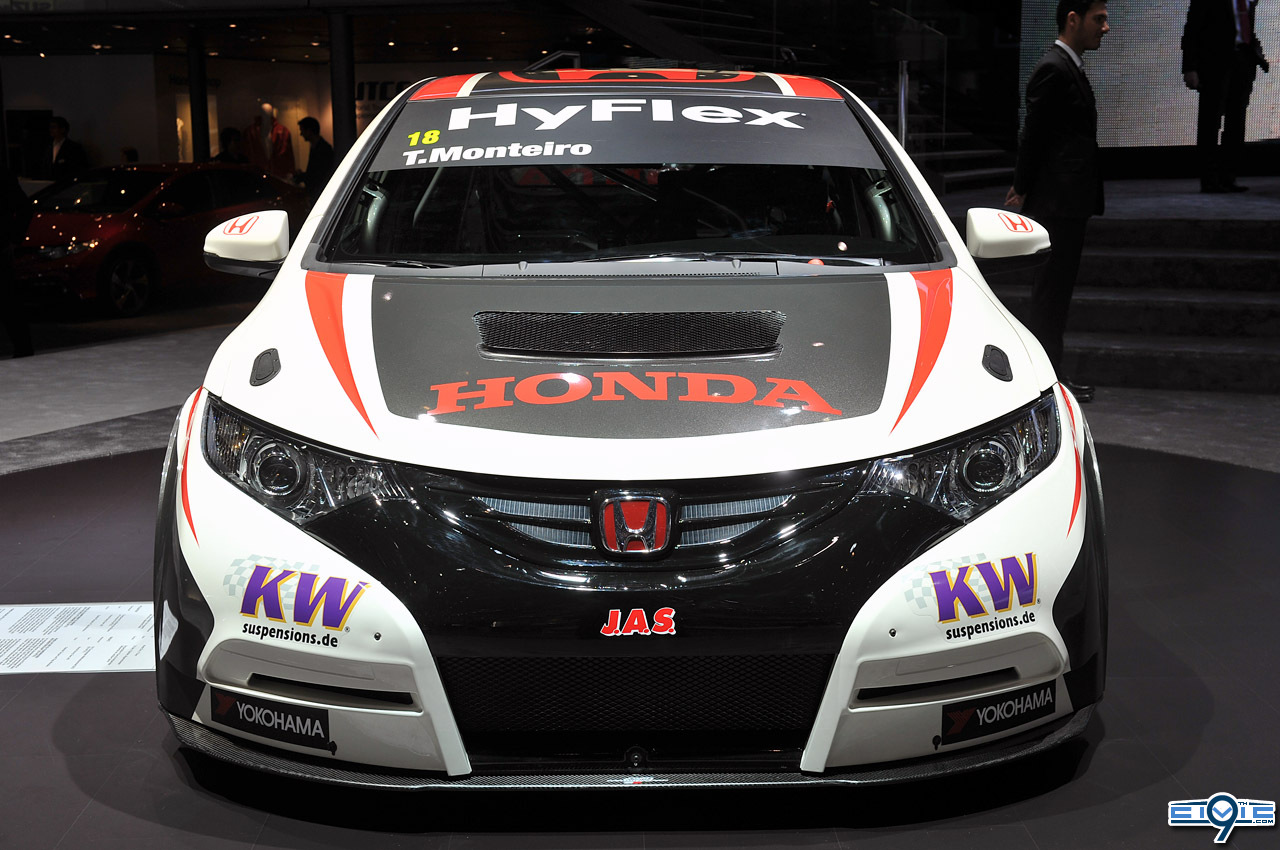 07_2013_honda_civic_wtcc_geneva.jpg