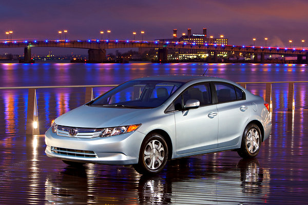 23civic-slide-slide-UDMY-slide.jpg