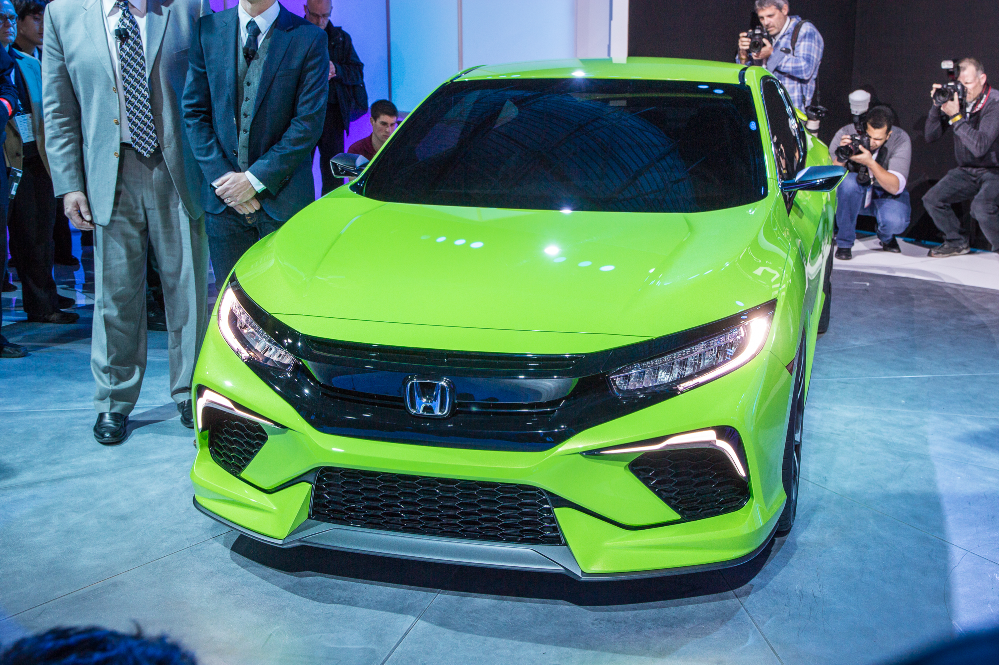 honda-civic-concept-live-shots-2015-new-york-auto-show_100506633_h.jpg