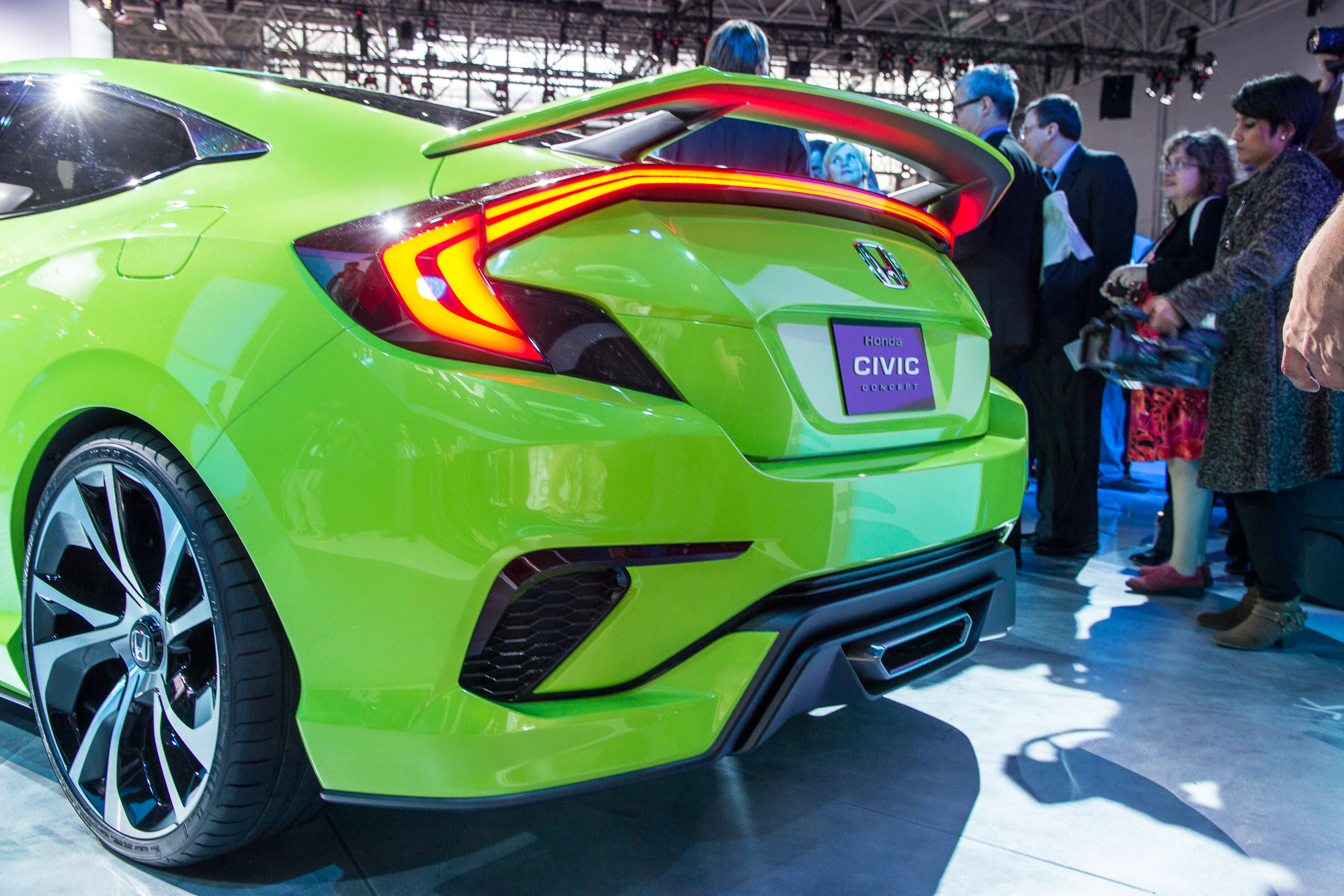 honda-civic-concept-live-shots-2015-new-york-auto-show_100506642_h.jpg